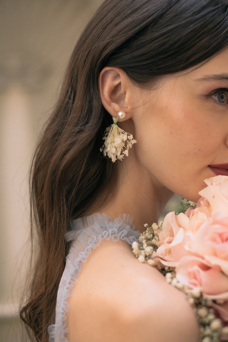 Secret Garden Preserved Real Flower Earrings - White